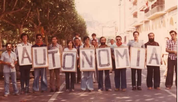 Bien plantados pidiendo la Autonoma de La Rioja